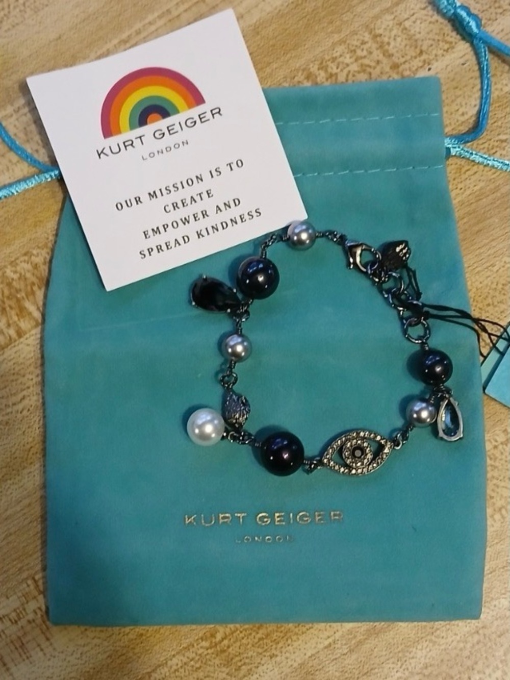 Kurt Geiger Faux Pearl Charm Bracelet w/Gun Metal Hardware Branded Dust Bag